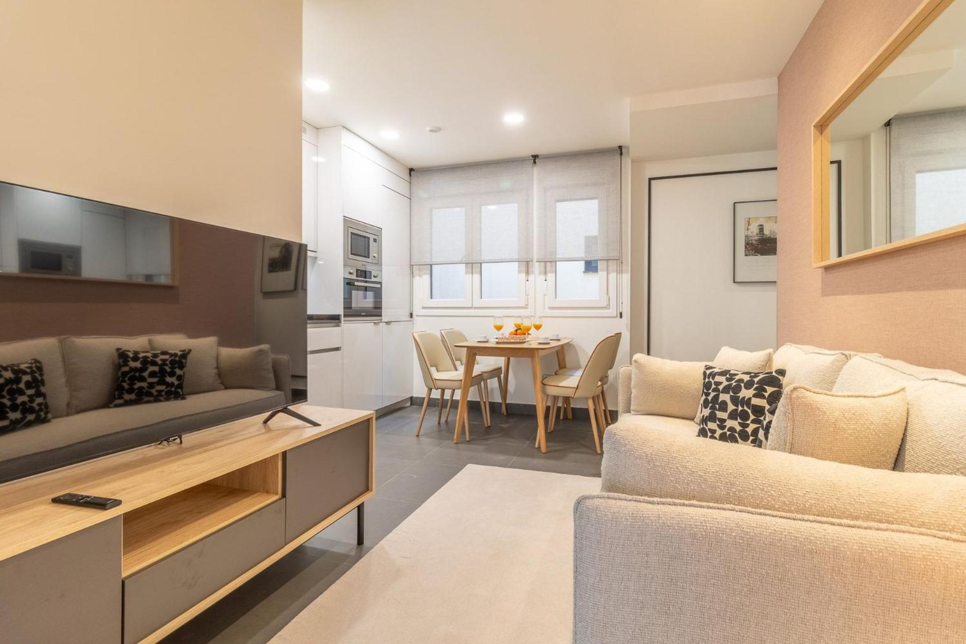 Apartment Authentic La Latina Getaway Just Steps From Iconic Rastro Latina Toledo X